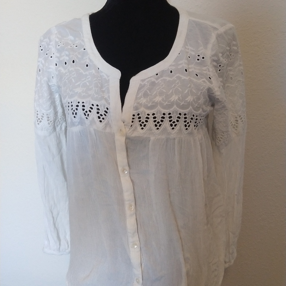 American Eagle boho cream lace shirt, small
